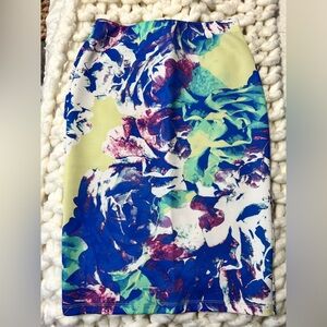 Apt. 9 White and Blue Garment